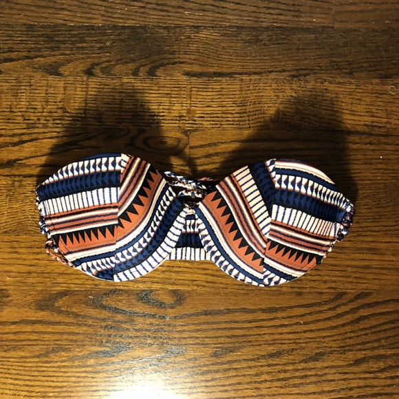 Tribal Print Strapless Bikini Top - Picture 2 of 3